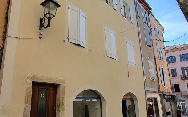 Immeuble à vendre    12 pièces •  Aubenas