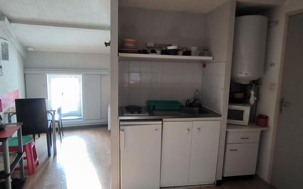 Immeuble à vendre    12 pièces •  Aubenas