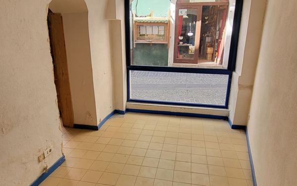 Immeuble à vendre    12 pièces •  Aubenas