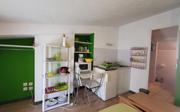 Immeuble à vendre    12 pièces •  Aubenas