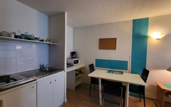 Immeuble à vendre    12 pièces •  Aubenas