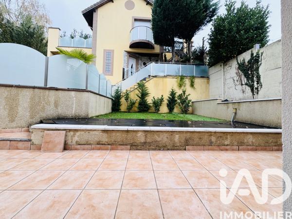 Location maison 4 pièces 121 m² Vitry-sur-Seine