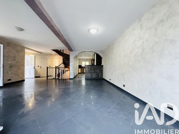 Location maison 4 pièces 121 m² Vitry-sur-Seine