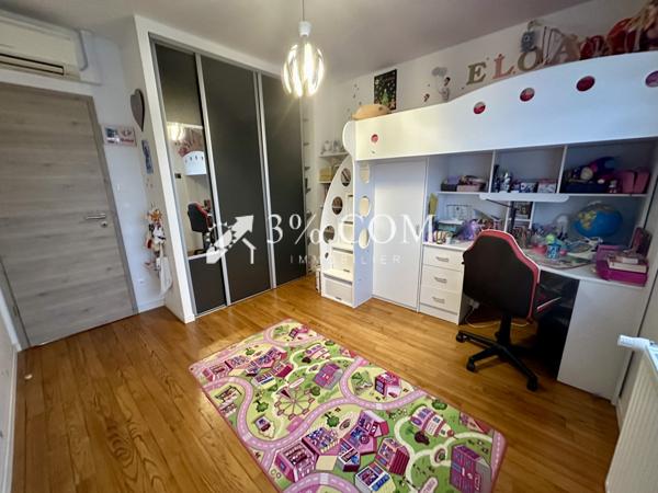 Maison 6 pièce(s) 4 chambre(s) 125 m²