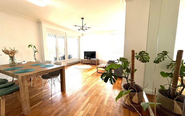 Appartement à vendre    5 pièces • 110,37 m2 Charbonnières-les-Bains