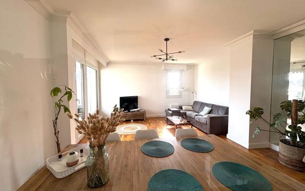 Appartement à vendre    5 pièces • 110,37 m2 Charbonnières-les-Bains