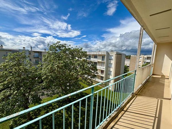 Appartement Nevers - Balcon - Parking - 2 chambres
