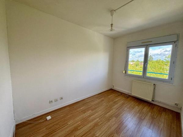 Appartement Nevers - Balcon - Parking - 2 chambres