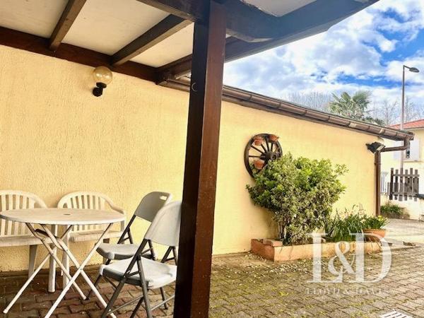 Immeuble composé de 5 appartements