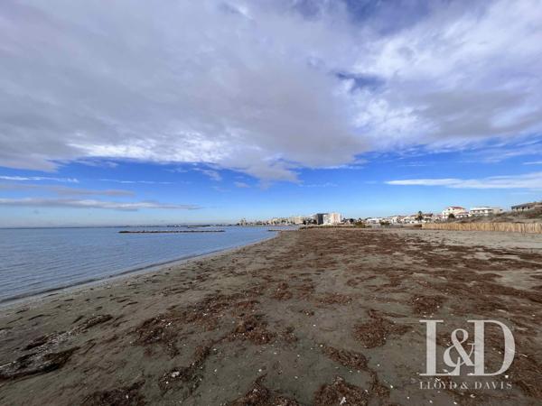 T2 à 50 mètres de la plage