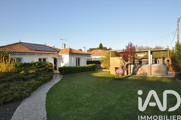 Maison à vendre 5 pièces 121 m² Mérignac