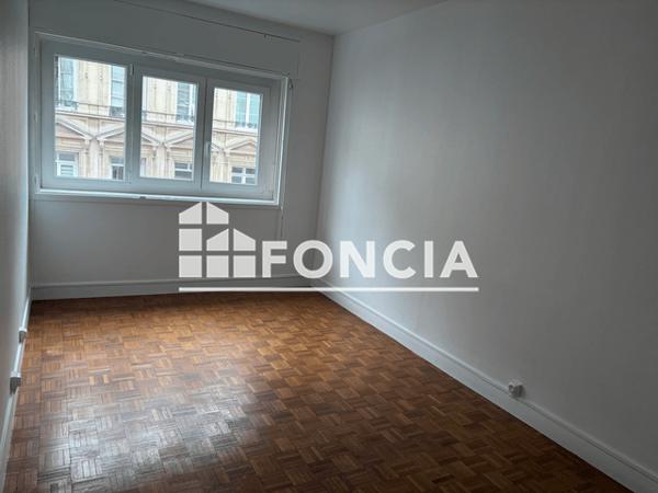 Location Appartement 2 pièces 59.3 m² - 4 RUE DU GENERAL LECLERC Rouen 76000