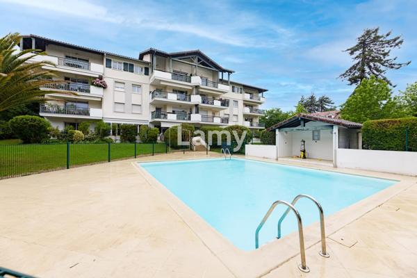 Studio avec balcon, parking et piscine