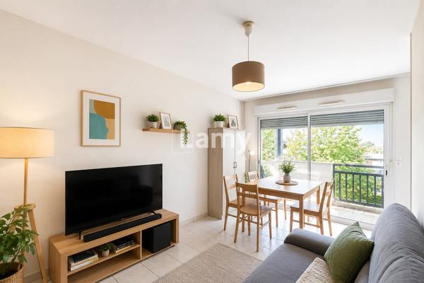 Studio avec balcon, parking et piscine