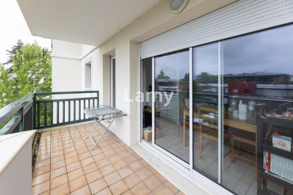 Studio avec balcon, parking et piscine