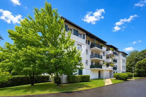 Studio avec balcon, parking et piscine