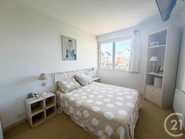 Appartement F3 à vendre  3 pièces - 53,24 m 2   DEAUVILLE  - 14