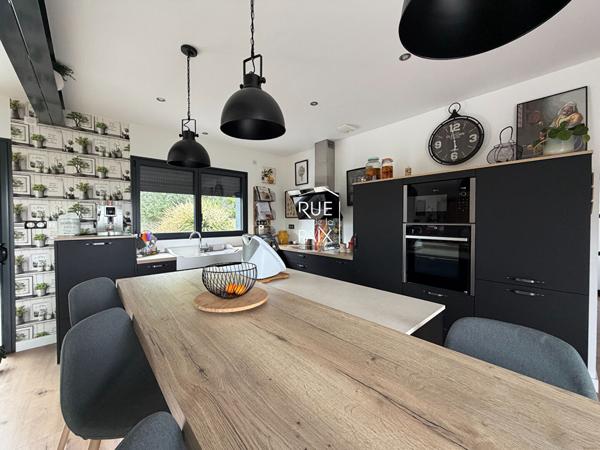 79400 AZAY LE BRULE Pavillon 127m² - Azay-le-Brûlé