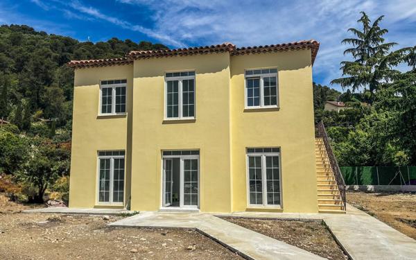 Maison à vendre    6 pièces • 176 m2 La Trinité