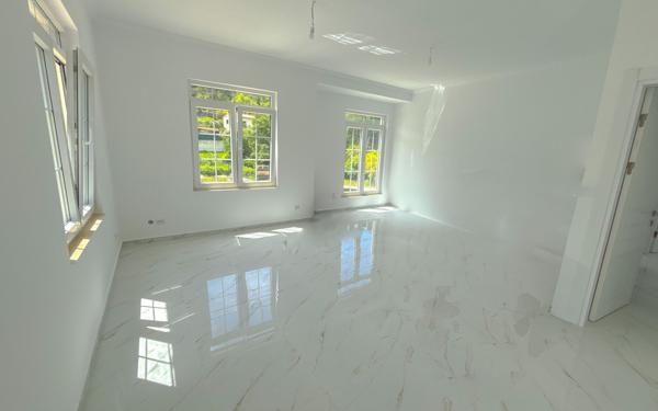 Maison à vendre    6 pièces • 176 m2 La Trinité