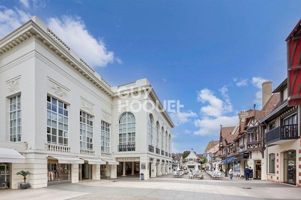 DEAUVILLE - APPARTEMENT 3 PIECES - EMPLACEMENT D'EXCEPTION