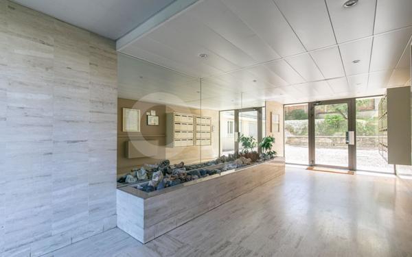 Appartement à vendre    4 pièces • 59,55 m2 Charenton-le-Pont