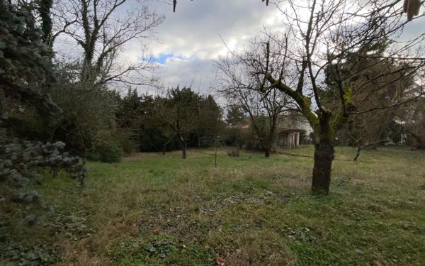 Terrain à vendre    Miribel