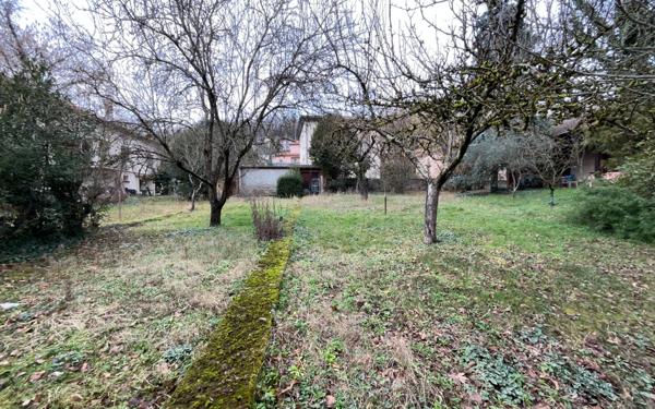 Terrain à vendre    Miribel