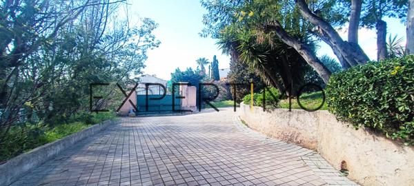 Puget-sur-Argens (83480) Terrain à bâtir 932m2 environ à Puget-surArgens