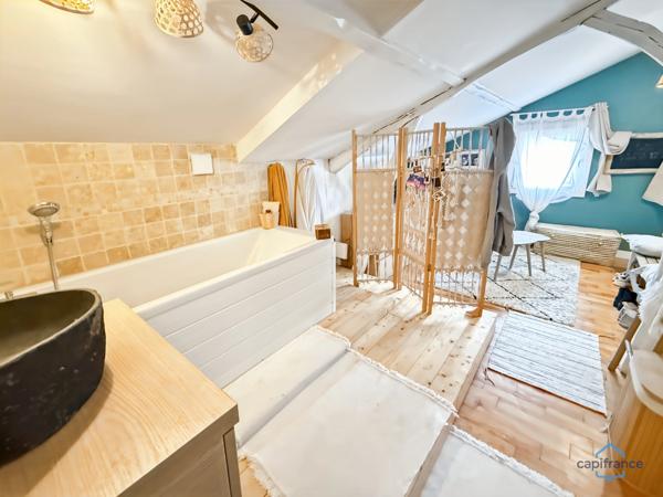 Dpt Gers (32), à vendre BARCELONNE DU GERS Maison T4 de 113 m² habitables + garage et abri voiture sur 802 m² de terrain, au bout d'une impasse au calme