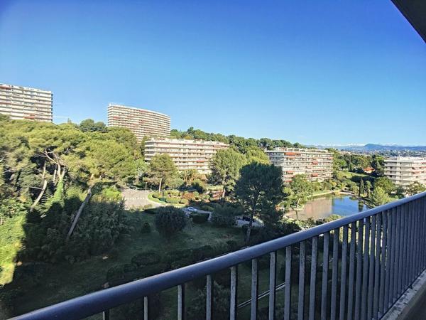 Vue mer panoramique et hippodrome, étage élevé, résidence d'exception 530 000 €
