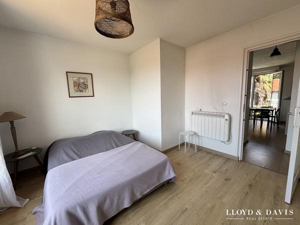 APPARTEMENT DUPLEX AVEC VUE DÉGAGÉE SUR MER