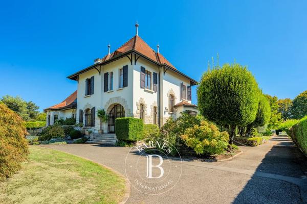 Thonon-les-Bains, Propriété 4 Chambres -  416 m² à vendre