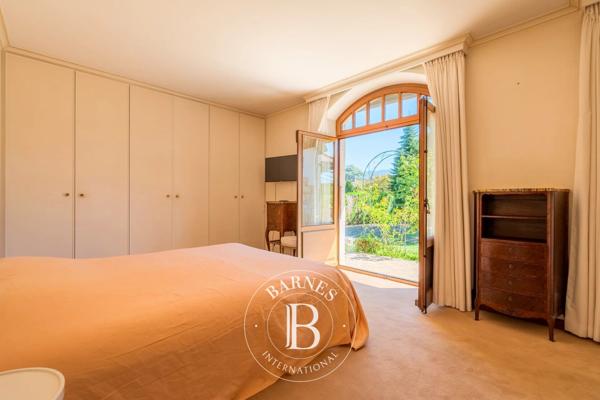 Thonon-les-Bains, Propriété 4 Chambres -  416 m² à vendre