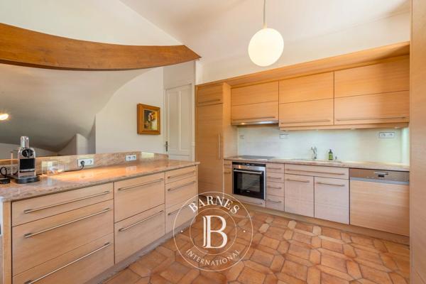 Thonon-les-Bains, Propriété 4 Chambres -  416 m² à vendre
