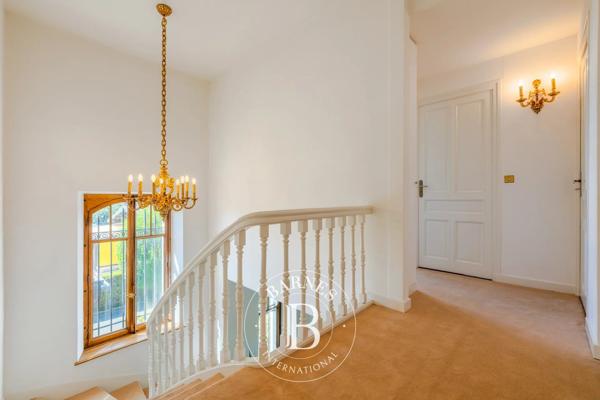 Thonon-les-Bains, Propriété 4 Chambres -  416 m² à vendre