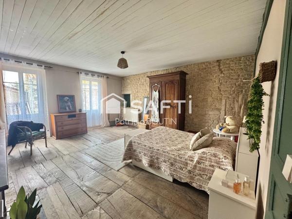 MAISON EN PIERRE 3 CHAMBRES + BUREAU GARAGE ET DEPENDANCE