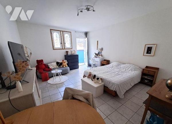 EN EXCLUSIVITE, A vendre QUIMPER CENTRE HISTORIQUE, appartement de 34m² dans une petite copropr...