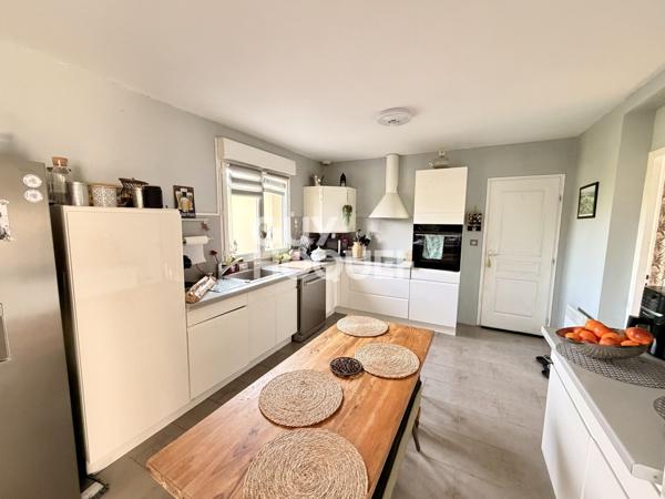 Maison à vendre de 6 pièces d'environ 131 m²