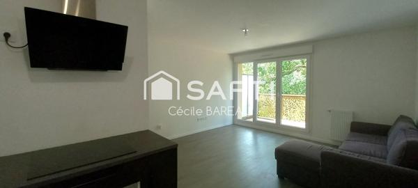 T2 lumineux avec balcon et 2 parking