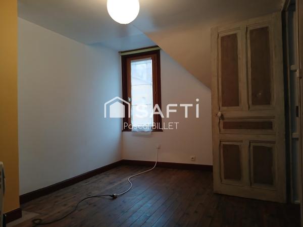 Proche de nos belles plages 5mn  et bien situe en centre ville  dans un cadre agréable.