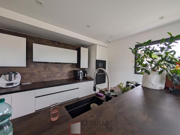 Maison 6 pièce(s) 4 chambre(s) 144 m²