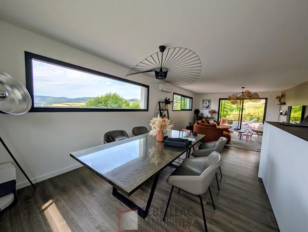 Maison 6 pièce(s) 4 chambre(s) 144 m²