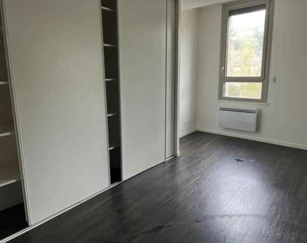 Location Appartement T2 avec parking - Centre ville