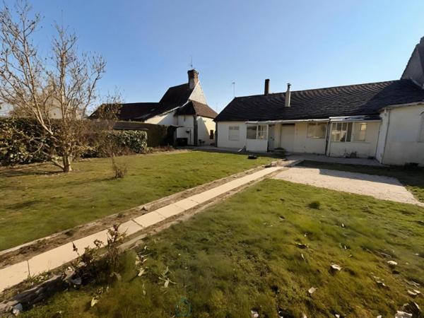 Maison à rénover avec logement indépendant et dépendances  Verneuil-sur-Avre