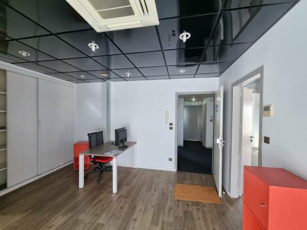 À louer – Bureaux à partir de 25 m² jusqu'à 200 m² – Centre-ville de La Roche-sur-Yon