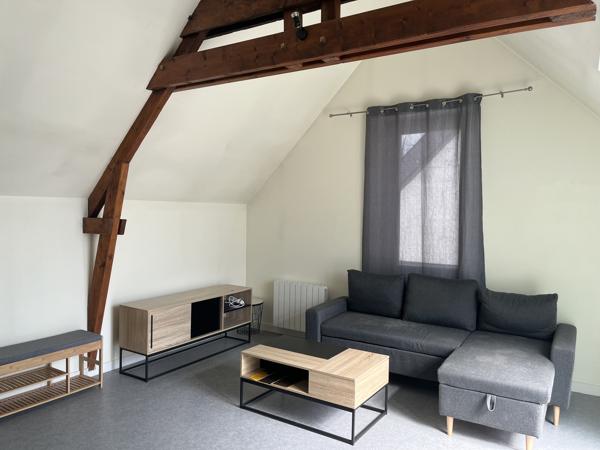 AVEC ENTRÉE PRIVATIVE...À LOUER Pontivy (56300)