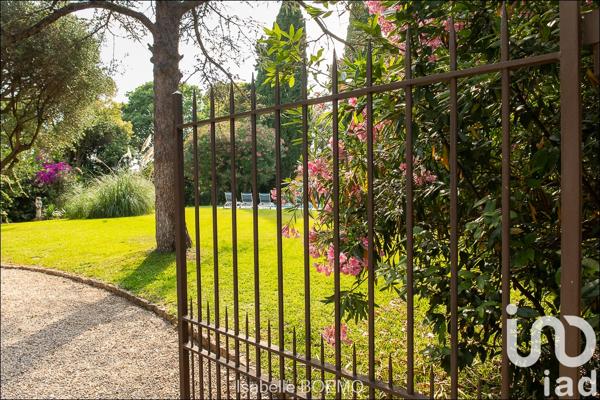 Maison à vendre 9 pièces 360 m² Antibes