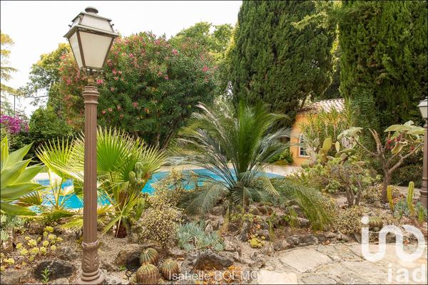 Maison à vendre 9 pièces 360 m² Antibes