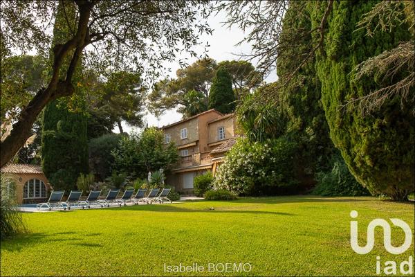 Maison à vendre 9 pièces 360 m² Antibes